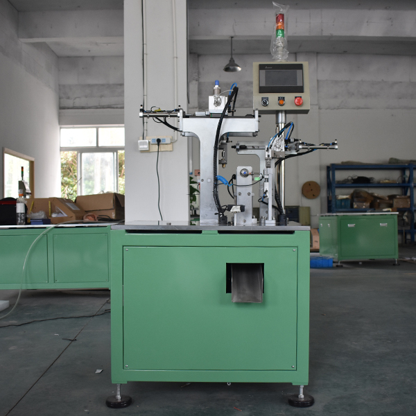 Water purifier T type three water joint assembly equipment